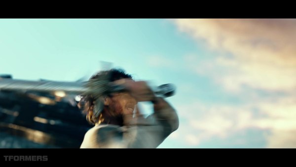 Transformers The Last Knight Theatrical Trailer HD Screenshot Gallery 569 (569 of 788)